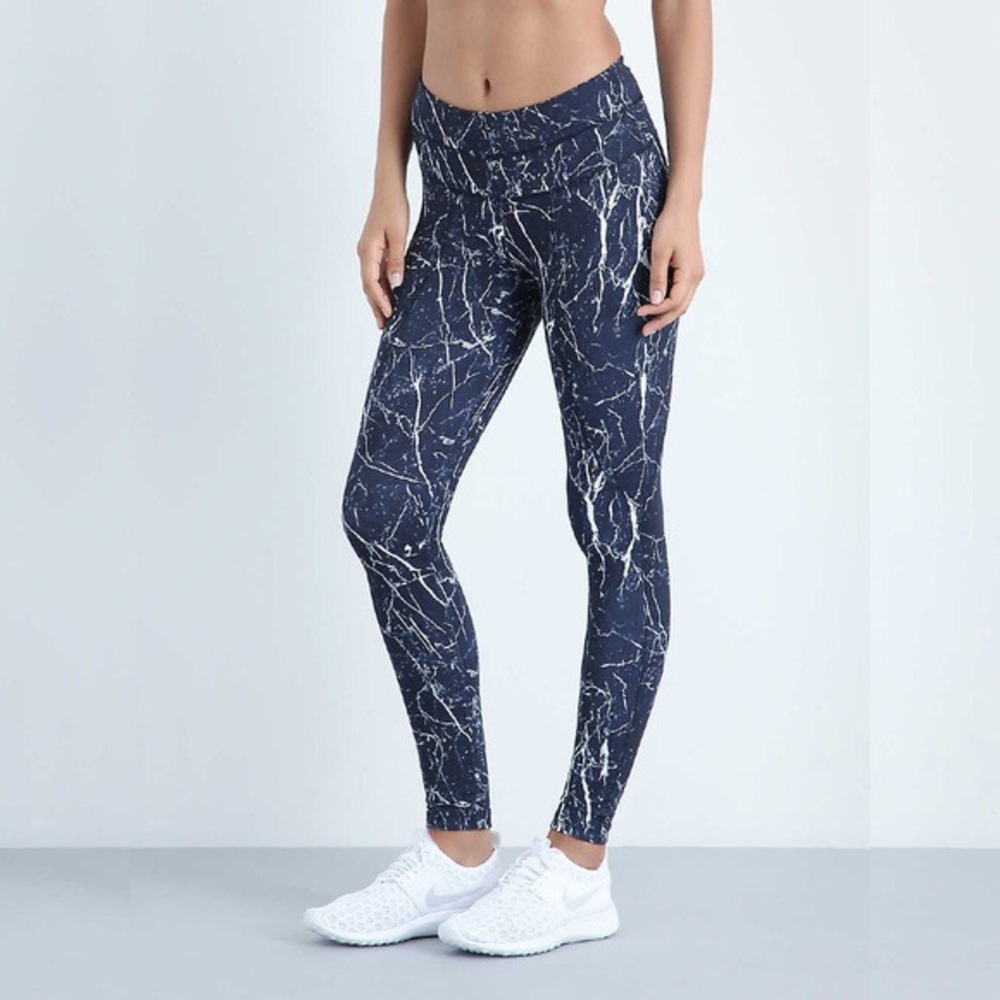 NWT 💙 Varley marble leggings